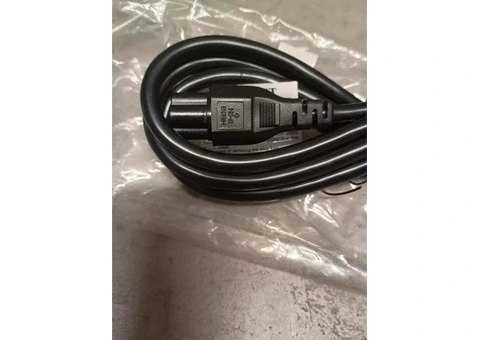 **"Set of 4: 3 Pin UK Clover Leaf Laptop Power Cables/Leads - Essential Replacement"** - 2/3