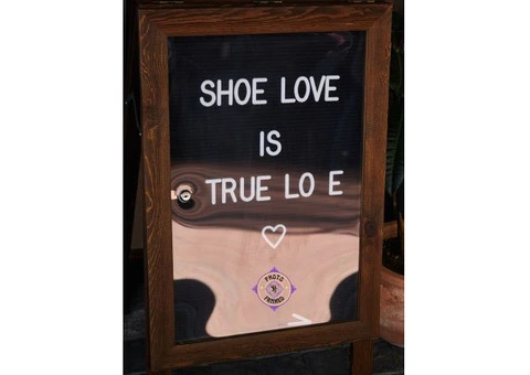 Panoramic Random Sizes 18*18 Inch Picture Frame