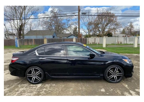 2017 Honda Accord • Sport Sedan 4D - 2/4