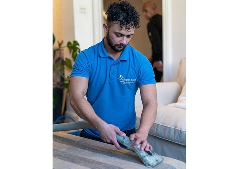Expert Sofa Cleaning in Woking!