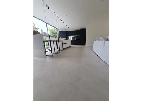 Discover the Benefits of Eco Porcelainic Microcement for Modern Interiors