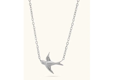 From Hearts to Initials: Craft Timeless Connections with A Dazzling Necklace for Your Beloved - 3/5
