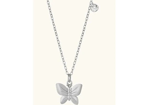 From Hearts to Initials: Craft Timeless Connections with A Dazzling Necklace for Your Beloved - 4/5