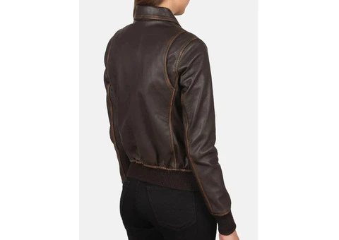 Star-Studded Style: Women's Celebrity Jackets - 2/3
