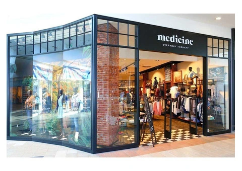 Frameless glass shopfronts for offices