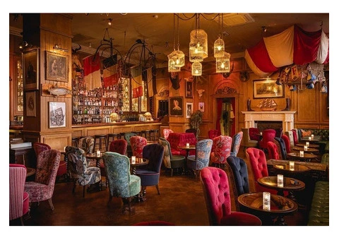 Hidden Gems: Unforgettable Christmas Party in North London.