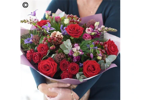 Christmas flowers delivery london