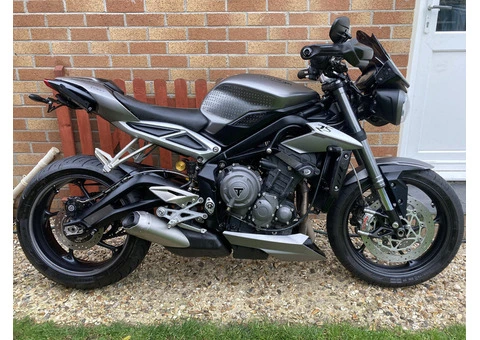 Triumph Street Triple RS 765 2017 - 2/11