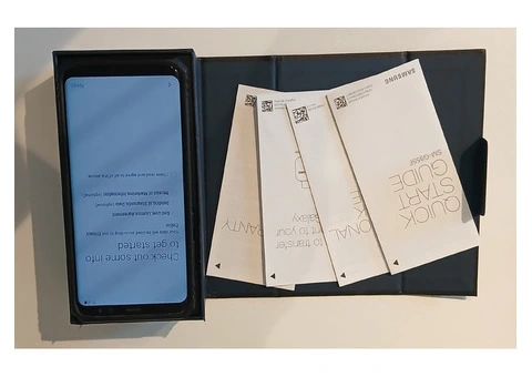 Samsung Galaxy S8 Smart Phone 64GB Android Unlocked Dual Sim - 8/14