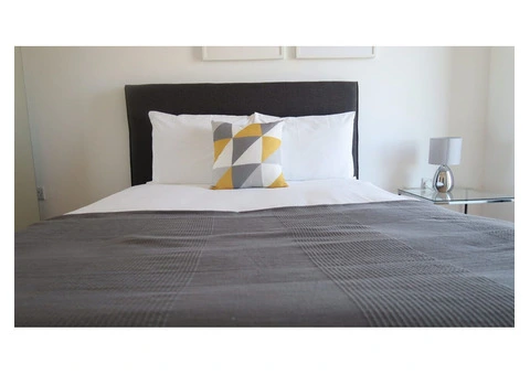 Hotels near Salford Quays | Quays Apartments Manchester - 1/9