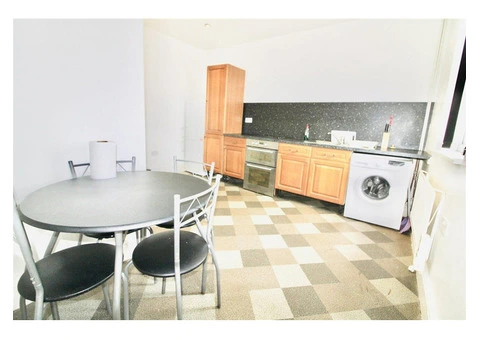 Alfreton Road: A New Standard in Nottingham's Student Living - 1/3