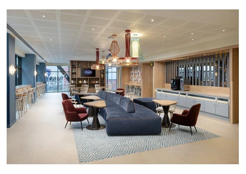 Hampton by Hilton Rochdale - 2/10