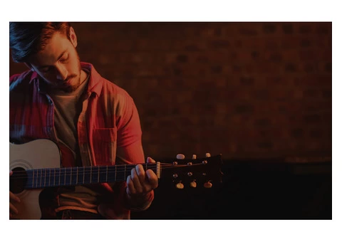 Guitar Lessons for Adults City of London | London Guitar Institute