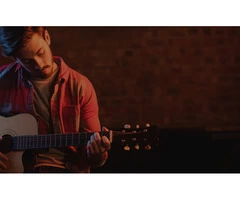 Guitar Lessons for Adults City of London | London Guitar Institute