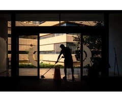 Looking for commercial cleaning service in Manchester?