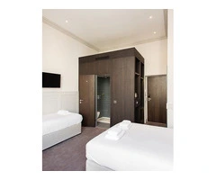 Are You Ready for the Thrill of Skating at Somerset House? Book Your Stay at Mowbray Court Hotel!