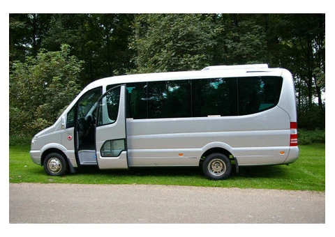 Reliable and Affordable Minibus Hire in Edinburgh