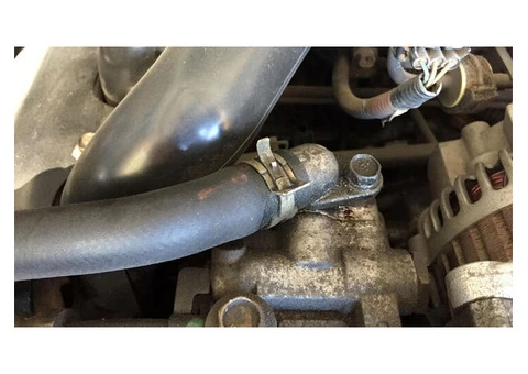 3 Signs that Your Power Steering Hose Is Failing