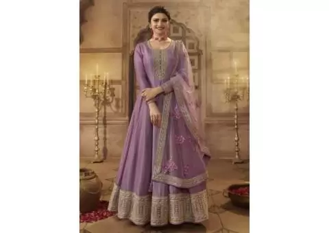 Explore Designer Wedding Anarkali Suits for 2025 - 3/5