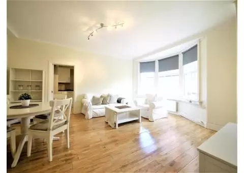 Two Bedroom Entire Apartment both ensuite is avaiable now - 5/9