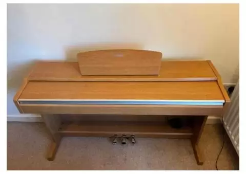 Yamaha Digital Piano - 1/4