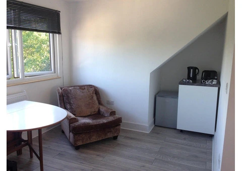 Discover Student Accommodation at Lower Hill Road, Epsom - 2/4