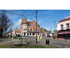 £95,000 / 4bed / 2bath - 600m2 - Selling my share of a nice North London house