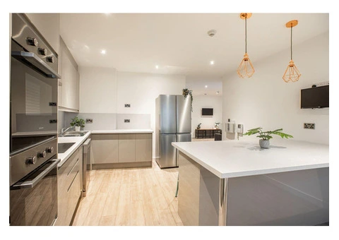 Discover Affordable Student Housing on Trippet Lane, Sheffield - 1/4
