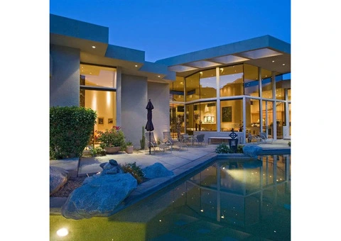 Outdoor Swimming Pool Builders | Luxpool.co.uk