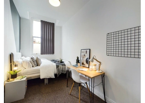 Find Budget-Friendly Student Accommodation on Well Meadow Drive, Sheffield! - 4/4