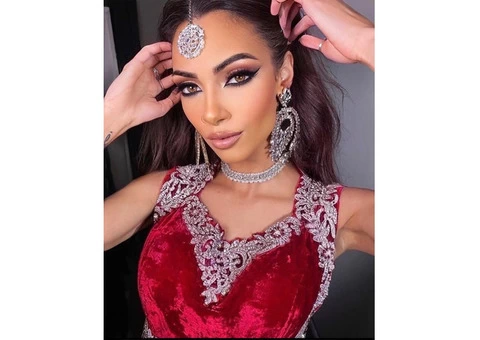 Glam Make Up Artist, London-based and can travel. Message for more details <3 - 5/10
