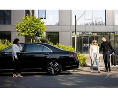 Airport Chauffeur Service – Luxury & Comfort