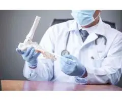 Top Knee Surgeon in Manchester – Expert Ligament Care