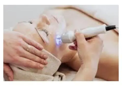 Rejuvenate Your Skin with Rosie Beauty Salon’s Luxurious Facial Services