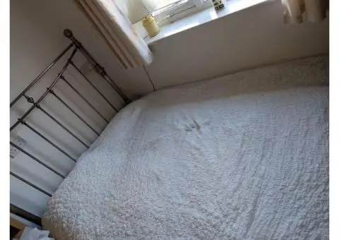 Metal double bed frame - 2/4