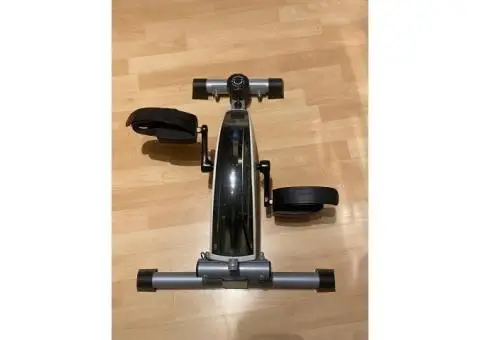 DeskCycle 2 – Hardly Used – With Screen – Open to Offers - 1/5