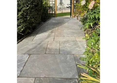 Indian sandstone conveys the eternal attraction to any outside place.