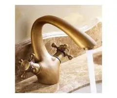 Antique Brass Centerset Two Handles Bathroom Sink Tap T0402A