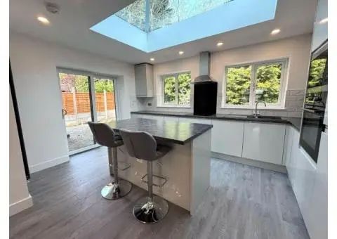 4 bedroom dormer bungalow great hatfield hornsea beach country in Hull - 8/28