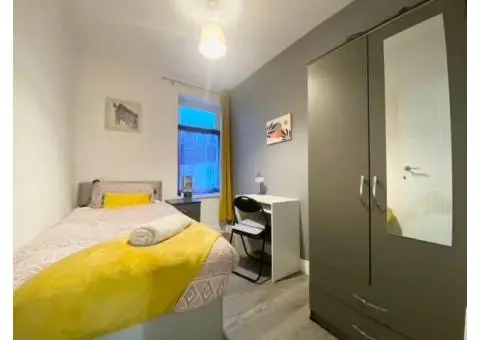 Serviced Apartments in Swansea - 1/27