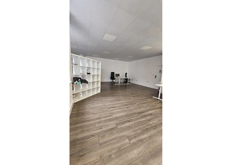 Modern Commercial Suite Available – Suite 5, 49A Vaughan Way, Leicester, LE1 4SG - 2/6