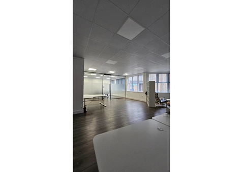 Modern Commercial Suite Available – Suite 5, 49A Vaughan Way, Leicester, LE1 4SG - 5/6