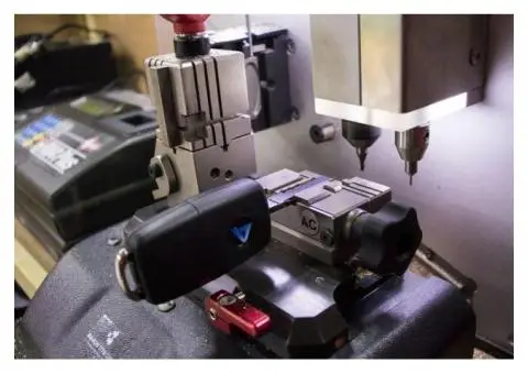 Calibre Auto Locksmith - 3/4
