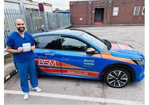 Driving Lessons Warwick - Manual & Automatic Instructors Ready