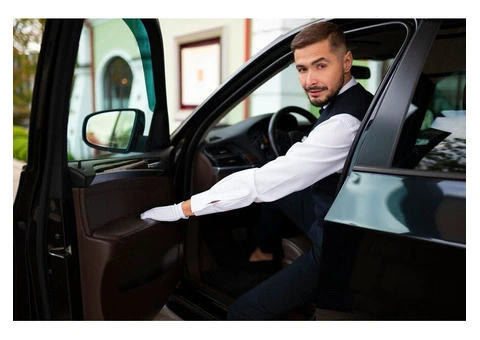 Rolls Royce Chauffeur Service in London – The Ultimate Luxury Drive