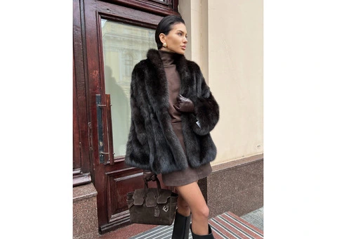 Elegant fur coat - 1/3