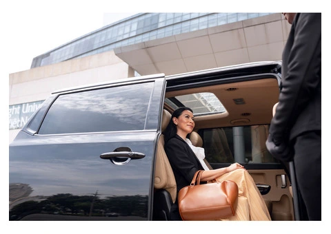 Liverpool Airport to London Taxi – Book Door-to-Door Ride! - 1/4