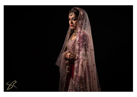 Hire Professional Wedding Photographer in London - 1/4