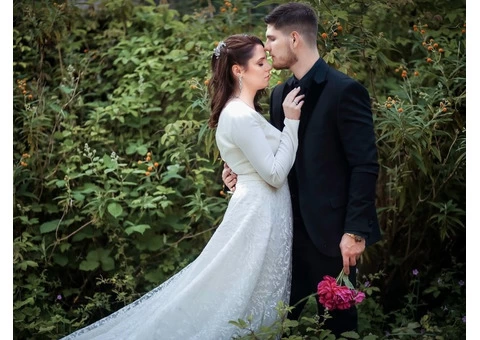 Professional Wedding Photography and cinematic Videography - 2/8