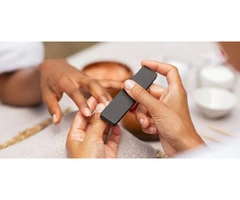 Get Exclusive Treatments at a Reputed Nail Salon in Hamilton